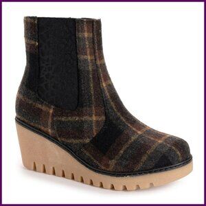 Women's Wedge Booties with Faux Fur Lining and Memory Foam Insoles